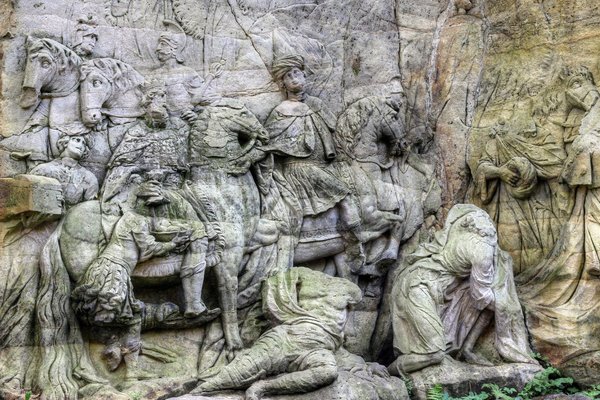 Comment créer des effets visuels simples pour des spectacles de magie pour enfants ?